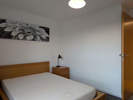 2 bedroom apartment to rent - Photo 3