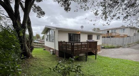 Three bedroom home - Photo 5