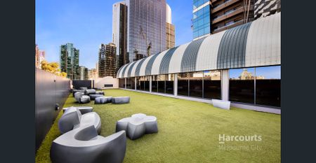 Iconic Tower - Sky High Sanctuary! - Photo 3