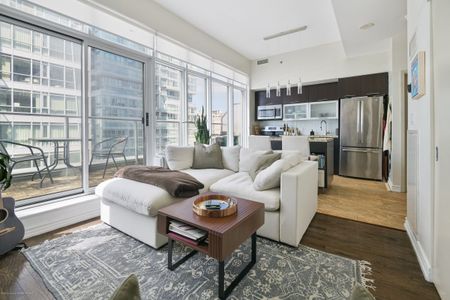 For Lease - 21 Nelson Street Unit# UPH7, Toronto, Ontario - Photo 4