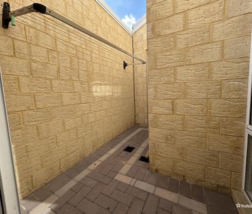30 Malia Ramble, Alkimos WA 6038 - Photo 4
