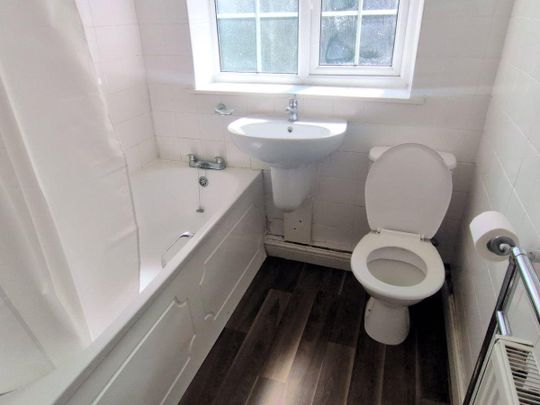 Marley Close, Bradford, West Yorkshire, BD8 - Photo 1