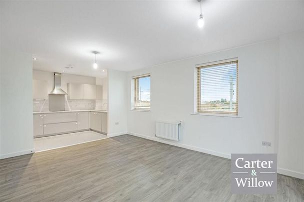 3 bedroom apartment to rent - Photo 1