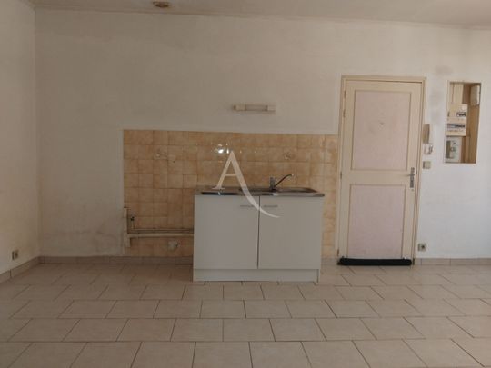 Location Appartement 3 pièces 59m² DOUE LA FONTAINE 49700 - Photo 1
