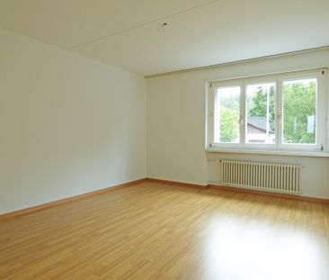 Ihr neues Zuhause in ruhiger Umgebung - Nähe Zürichsee! - Photo 1