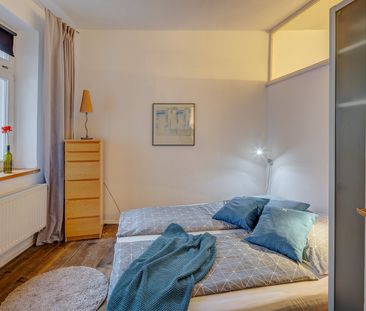 Quietly located period apartment for rent - Photo 6