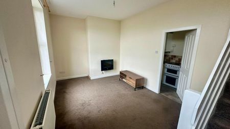 2 bedroom House To Let Total Size: 679 SQ FT - Photo 2