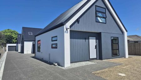 Stylish townhouse, great location coming soon - Photo 5