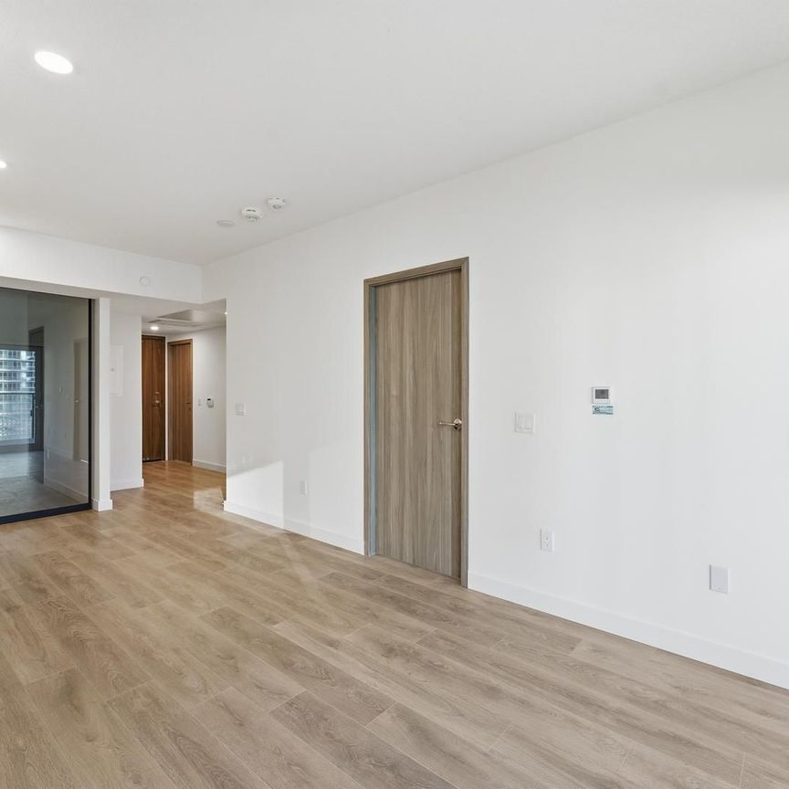 For Lease - 1 Concord Cityplac Way Unit# 935, Toronto, Ontario - Photo 1