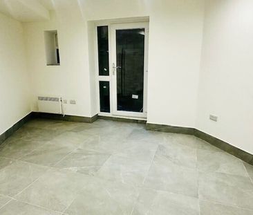 Station Bridge - Photo 2