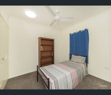 1/240 German Street, Norman Gardens, Qld 4701 - Photo 3