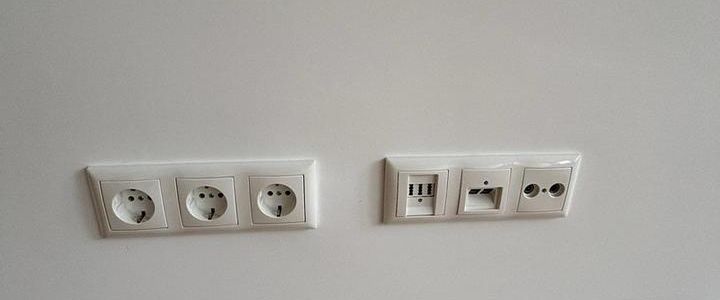 Zentrale, hochwertig kernsanierte Wohnung mit zwei Zimmern und neuer Einbauküche - Foto 1