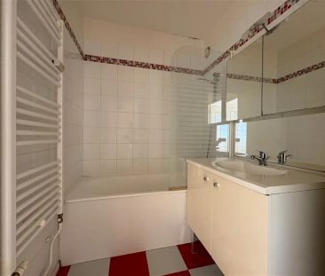 Location appartement 2 pièces - 52m² à Chateauroux (36000) - Photo 3