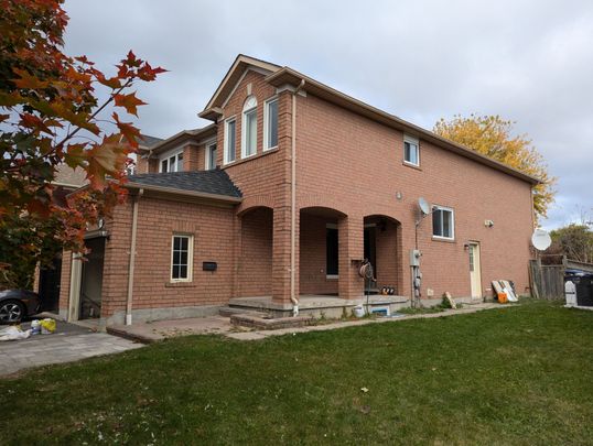 For Lease - 1423 Quest Circle, Mississauga, Ontario - Photo 1