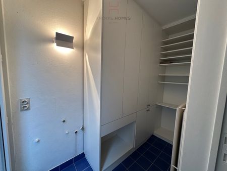 Ruim drie slaapkamer appartement nabij de Zeedijk - Photo 2