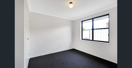 Family home close to schools, shop and transport - Photo 4