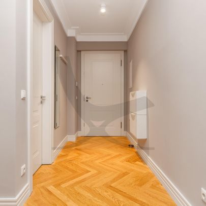 Nice Single Living - Photo 1