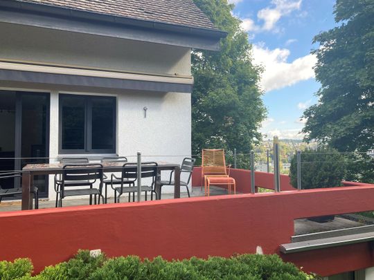 Einfamilienhaus-Feeling mit Topaussicht nahe Altstadt - Foto 1