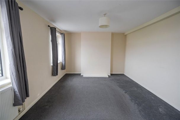 3 bedroom apartment to rent - Photo 1