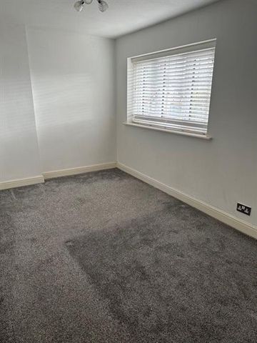 3 Bedroom Mews House For Rent in Marleyer Close, Manchester - Photo 5