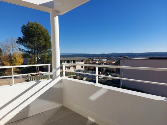 location Appartement T2 DE 38.9m² À MANOSQUE - Photo 1