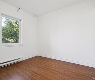 Appartement à louer - Laval (Pont-Viau) - Photo 2