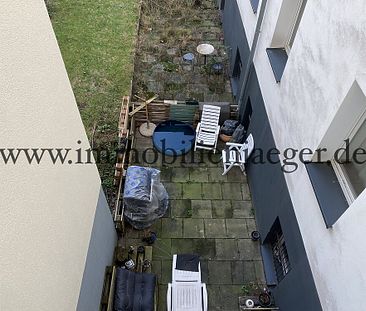 Im Herzen vom Karolinenviertel - gepflegter Altbau - Endetage mit großem Wohnzimmer, Holzdielen - Photo 2