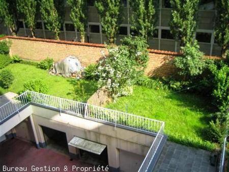 Lumineux appartement 2ch + balcon à 1050 Ixelles/ Watemael Boisfort  Loyer: 1 200 € - Photo 3
