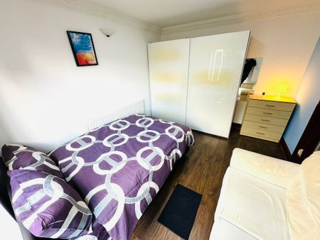 RM1 Bartlett Close | Poplar | London | E14 6LH - Photo 2