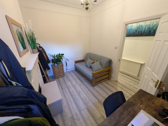 2 Bed Flat, Francemary Road, SE4 - Photo 1