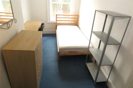 5 bedroom terraced house to rent - Photo 3