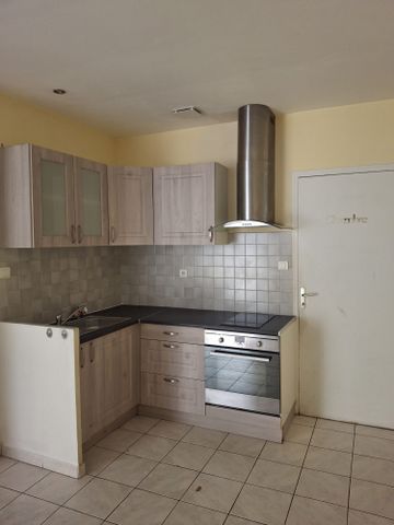Location Appartement 1 pièce 64m² REALMONT 81120 - Photo 5