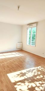 Location Appartement 1 pièce 33m² - Photo 3