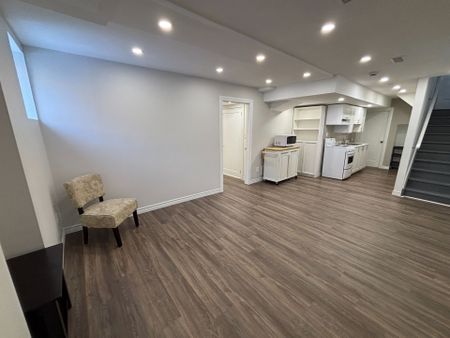 For Lease - 4640 Doug Wright Drive Unit# Bsmt, Burlington, Ontario - Photo 2