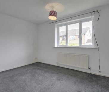 2 bedroom end of terrace house to rent - Photo 3