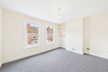 3 bedroom House in Norfolk Road, Berkshire - Photo 4