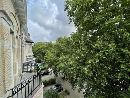 Mérode! Bel appartement MEUBLE 1 chambre avec terrasse - Photo 4