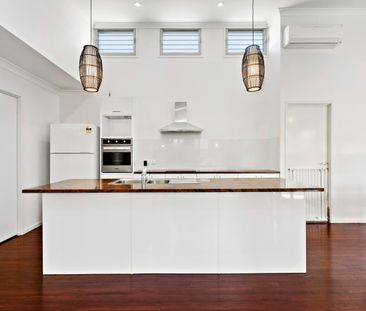 Stunning Family Home Offering Style, Space & Convenience - Photo 2