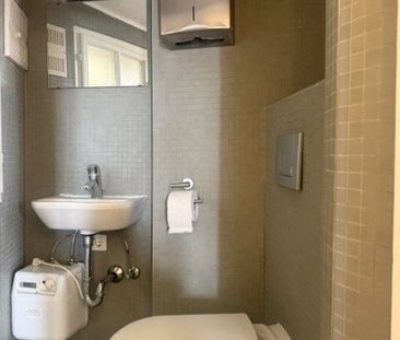 Aufwendig saniert: Großzügige 4- 6 Zimmer-Wohnung in der Hofgasse E... - Photo 3