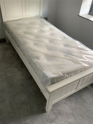 3 bedroom end of terrace house to rent - Photo 3