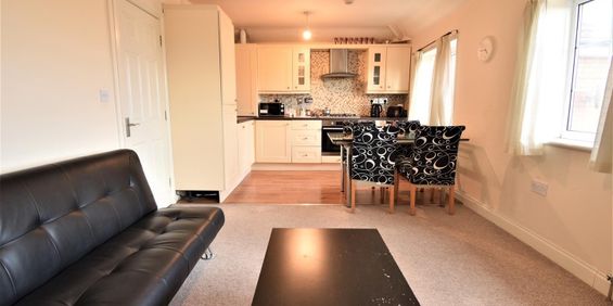 1 Bed Flat, Charlton Road, BS10 - Photo 3