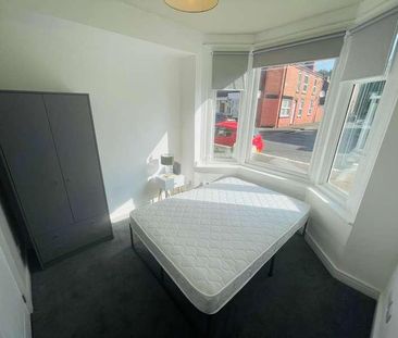 Broughton Avenue, DN5 - Photo 1