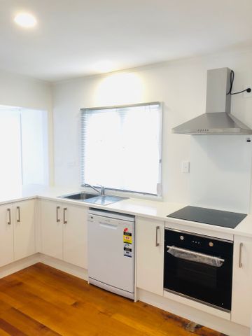 Remuera Village Living - Prime Location, Perfect Lifestyle - Photo 3