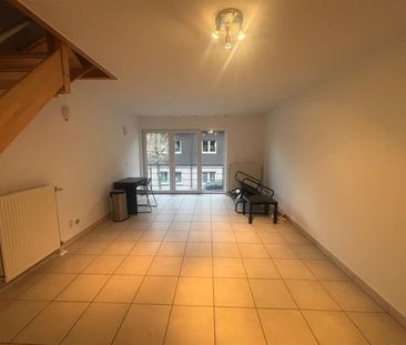 Duplex-appartement met extra zolderkamer + garagebox in het centrum! - Foto 2