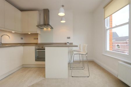 1 bedroom flat to rent - Photo 3