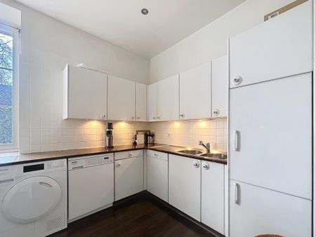 6 exceptional rooms in the Château de Veyrier - Rare for rent - Photo 2