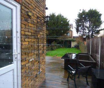 Terraced House to rent on - Photo 4