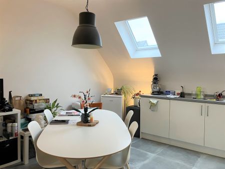 Dapappartement met ruim terras en carport - Photo 4