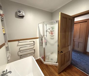 A Māori Hill Gem - Photo 5