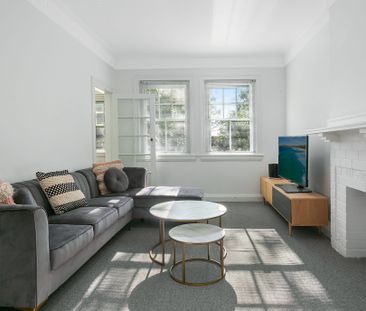 Sunlit Two Bedroom Apartment With Separate Study In The Heart Of Do... - Photo 1